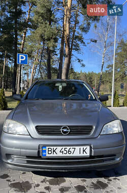 Седан Opel Astra 2009 в 