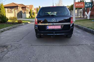 Универсал Opel Astra 2005 в 