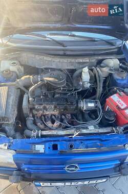 Хэтчбек Opel Astra 1992 в 
