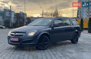 Opel Astra 2010 Opel Astra 2010