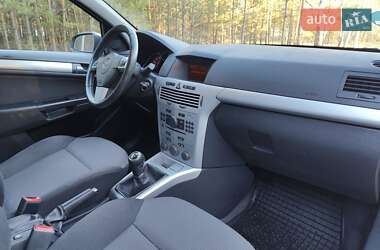 Универсал Opel Astra 2009 в 