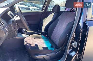 Хэтчбек Opel Astra 2005 в 