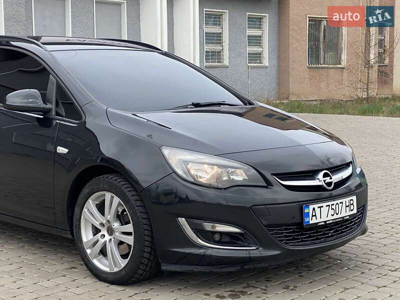 Универсал Opel Astra 2013 в Коломые