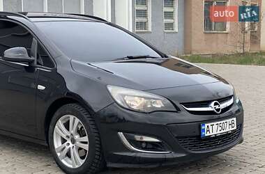 Универсал Opel Astra 2013 в 