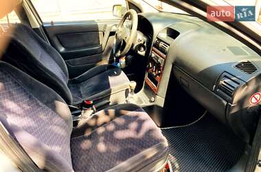 Универсал Opel Astra 2000 в 