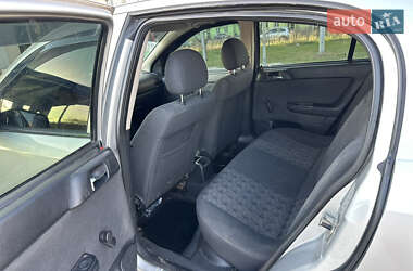 Седан Opel Astra 2003 в 