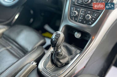 Універсал Opel Astra 2011 в 