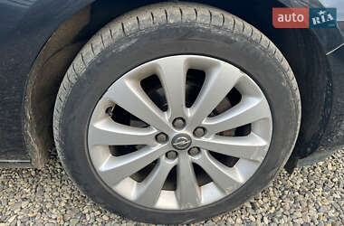Універсал Opel Astra 2011 в 