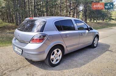 Хэтчбек Opel Astra 2008 в 