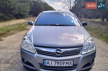 Хэтчбек Opel Astra 2008 в 