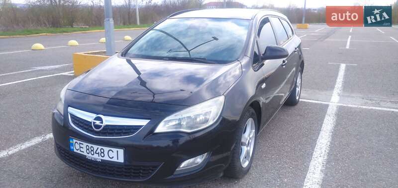 Універсал Opel Astra 2011 в 