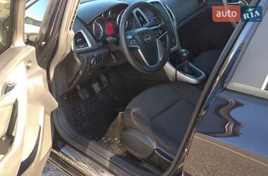Універсал Opel Astra 2011 в 