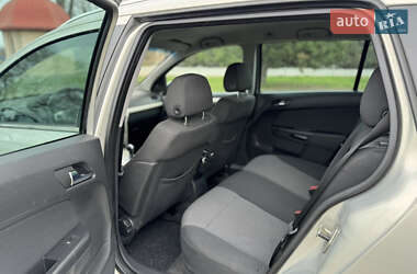 Універсал Opel Astra 2008 в 