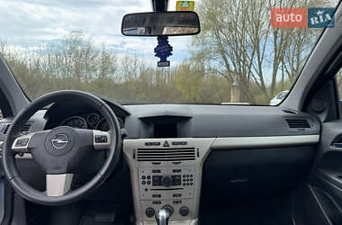 Универсал Opel Astra 2008 в 
