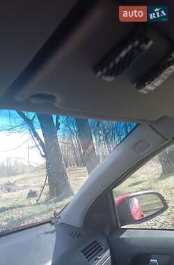 Хэтчбек Opel Astra 2013 в 