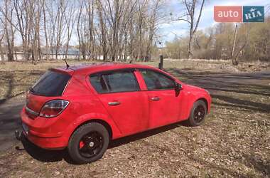 Хэтчбек Opel Astra 2013 в 