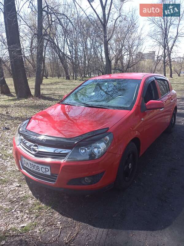 Opel Astra 2013