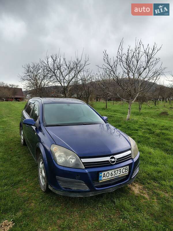 Универсал Opel Astra 2005 в 