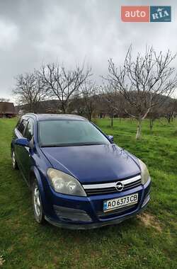 Универсал Opel Astra 2005 в 