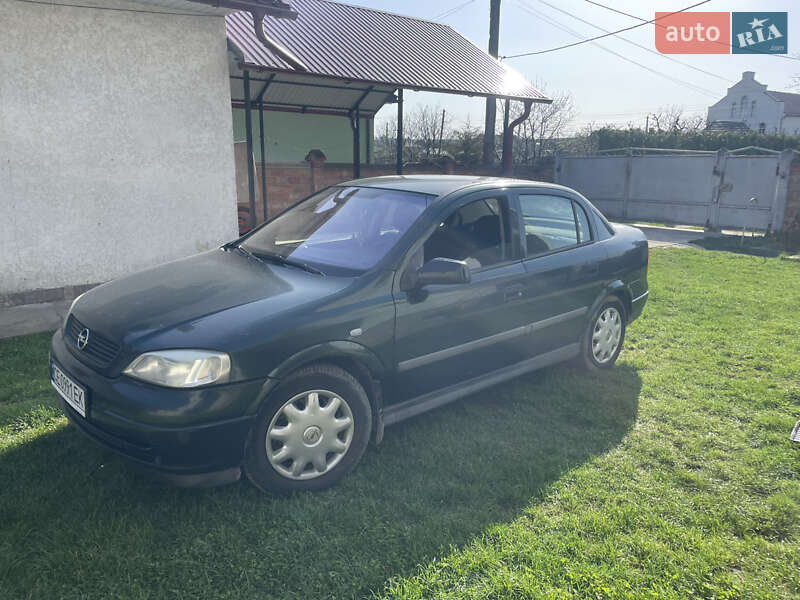 Седан Opel Astra 1999 в 