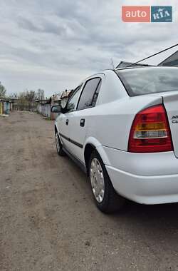 Седан Opel Astra 2008 в 