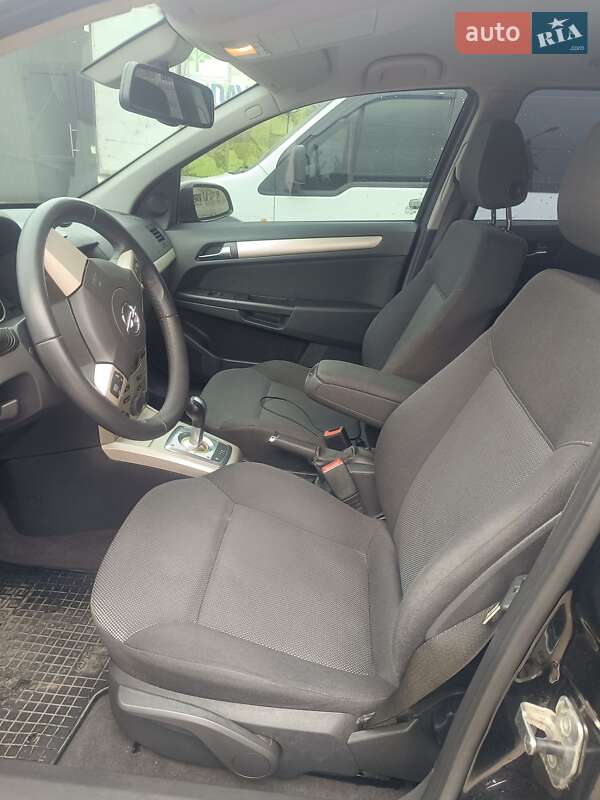 Универсал Opel Astra 2008 в Ивано-Франковске