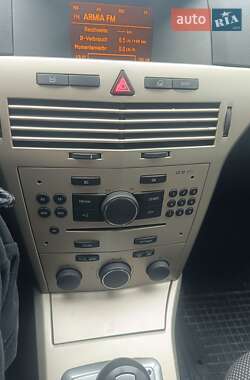 Универсал Opel Astra 2008 в 