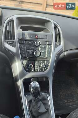 Седан Opel Astra 2020 в 