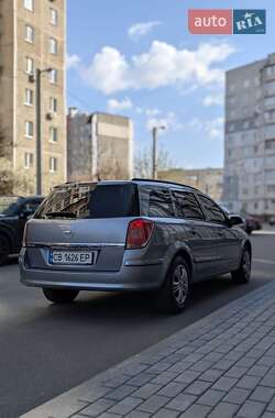 Универсал Opel Astra 2005 в 