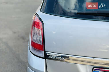 Универсал Opel Astra 2007 в 