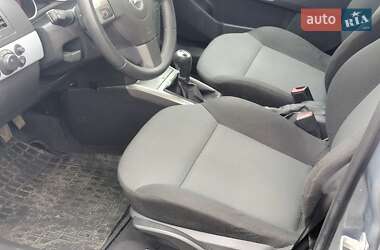 Универсал Opel Astra 2005 в 
