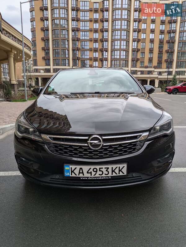 Хэтчбек Opel Astra 2018 в 