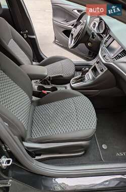 Хэтчбек Opel Astra 2018 в 