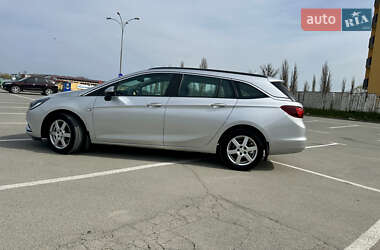 Универсал Opel Astra 2016 в 