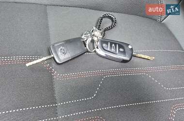 Универсал Opel Astra 2012 в 