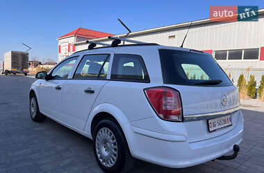 Универсал Opel Astra 2010 в 