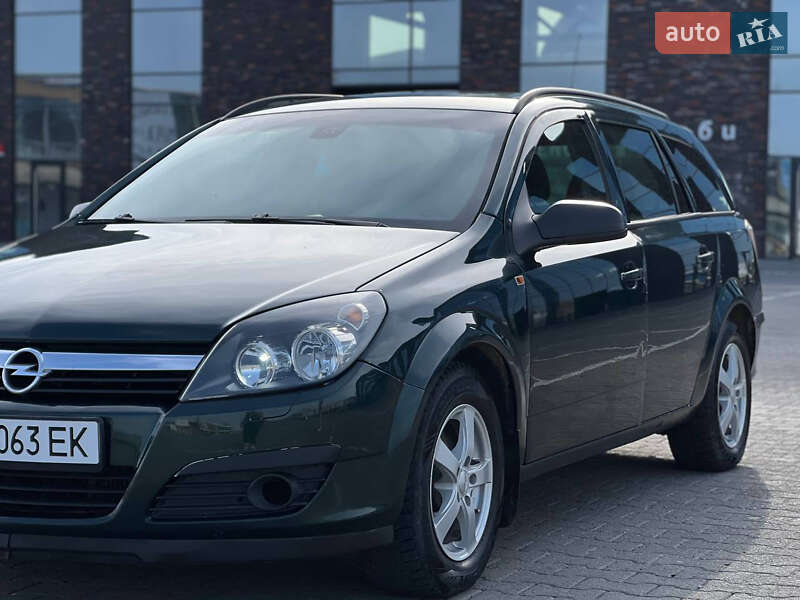 Универсал Opel Astra 2005 в Черновцах