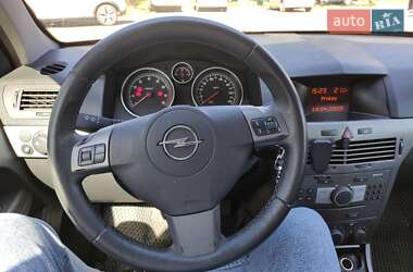 Універсал Opel Astra 2006 в 