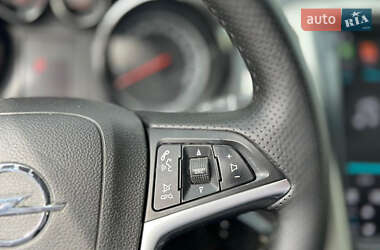 Хетчбек Opel Astra 2010 в 