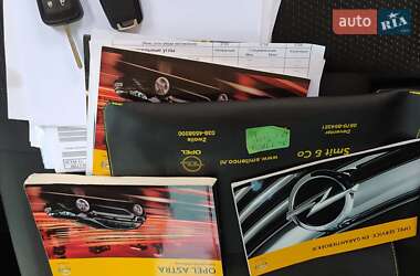 Універсал Opel Astra 2012 в 