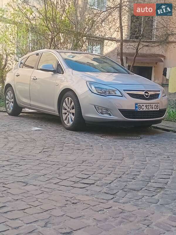 Opel Astra 2010