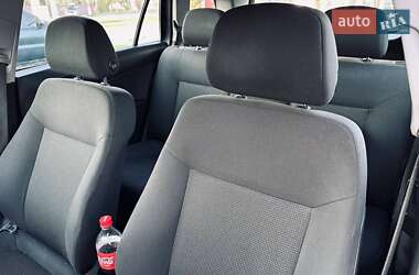 Универсал Opel Astra 2009 в 