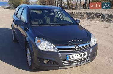 Универсал Opel Astra 2009 в 