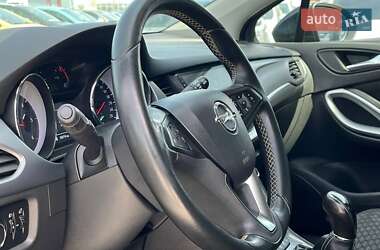 Універсал Opel Astra 2017 в 