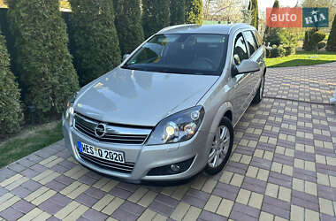 Универсал Opel Astra 2009 в 