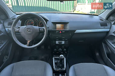 Универсал Opel Astra 2009 в 