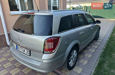 Универсал Opel Astra 2009 в 