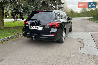 Универсал Opel Astra 2011 в 