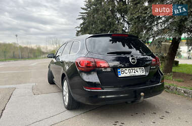 Универсал Opel Astra 2011 в 