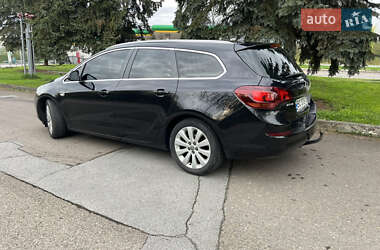 Универсал Opel Astra 2011 в 